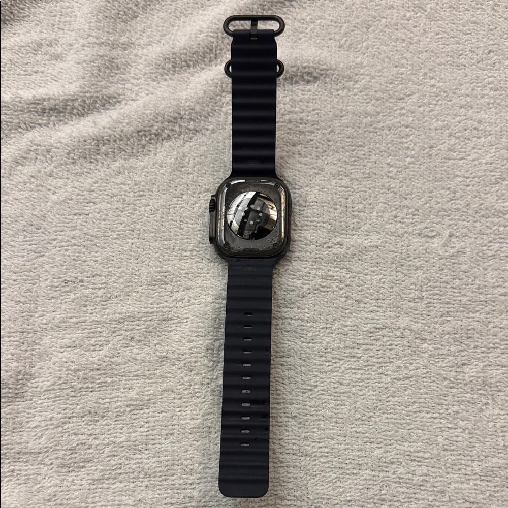Apple Watch Ultra 2 Black Titanium 64 Gb (black, navy and ice blue bands incl). - Picture 3 of 5